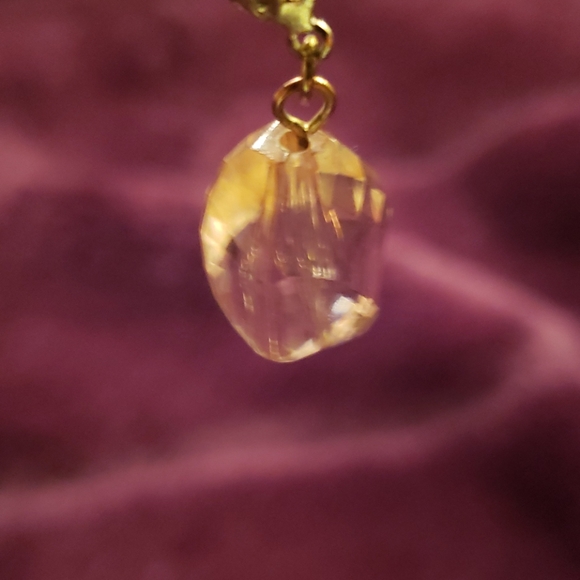 Light pink coloured acrylic drop earrings - Picture 2 of 3